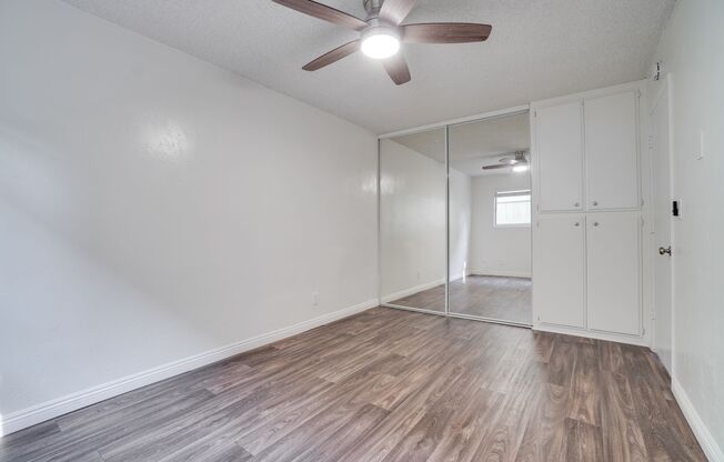 2 beds, 1 bath, $3,800, Unit 9