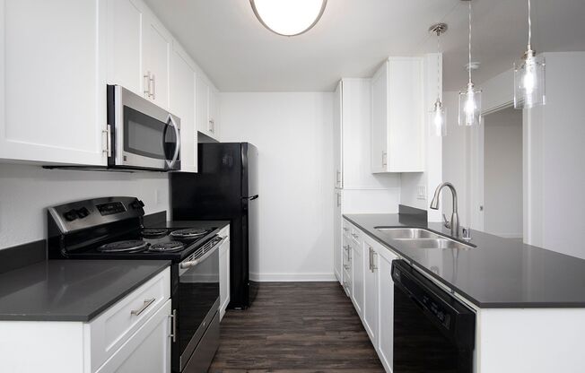 2 beds, 2 baths, 965 sqft, $2,895, Unit 247