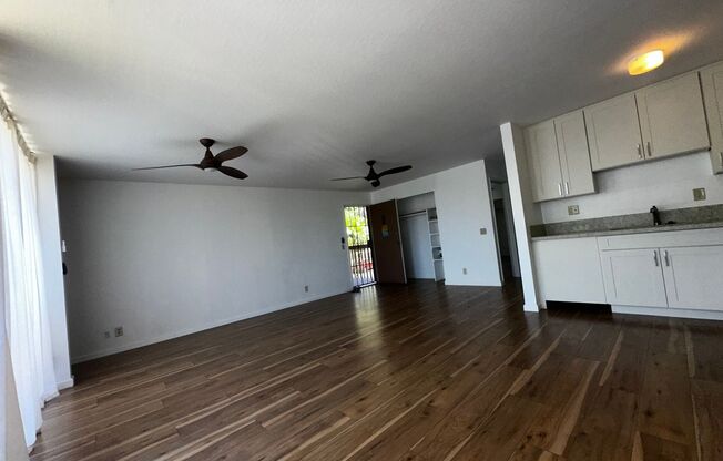 2 beds, 1 bath, $1,950