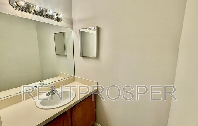 4267 S SEMORAN BOULEVARD