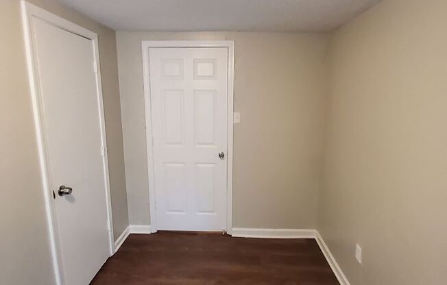Welcome to this charming 3-bedroom, 1-bathroom house located in Memphis, TN.