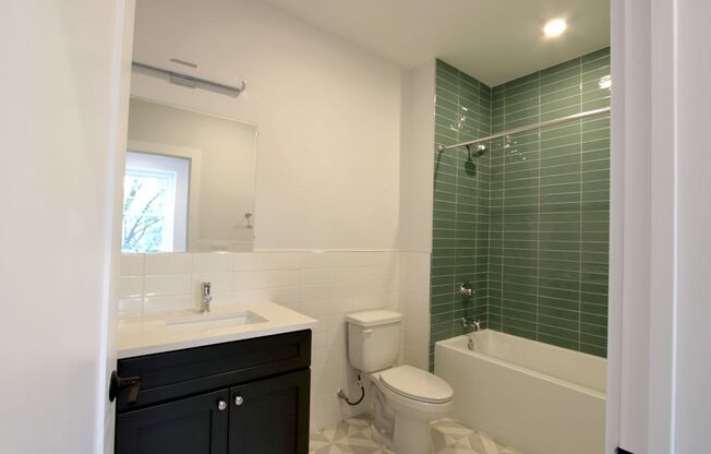 1 bed, 1 bath, 649 sqft, $1,352.08, Unit 307