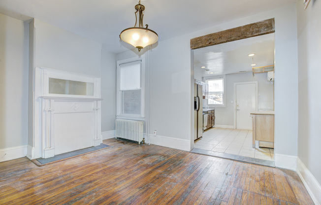 317 Elm St NW
