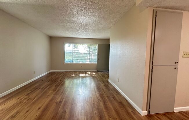2 beds, 1 bath, 825 sqft, $1,695, Unit 492104