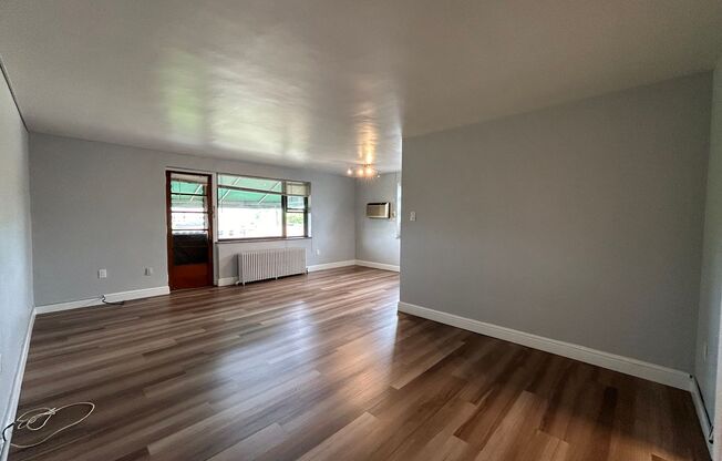 3 beds, 1 bath, 1,000 sqft, $2,390, Unit 6224 Fifth Ave. #310H