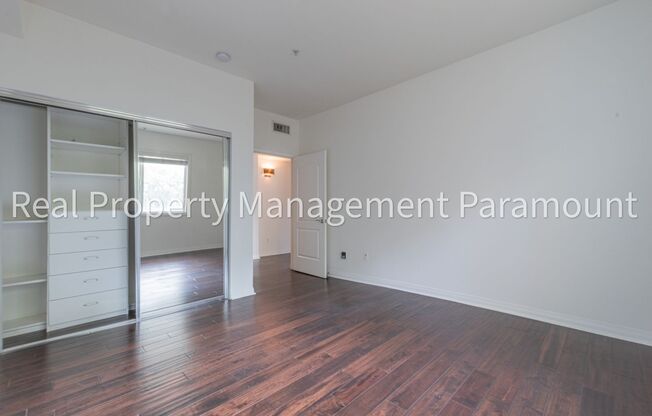 3 beds, 2 baths, $4,950, Unit # 104