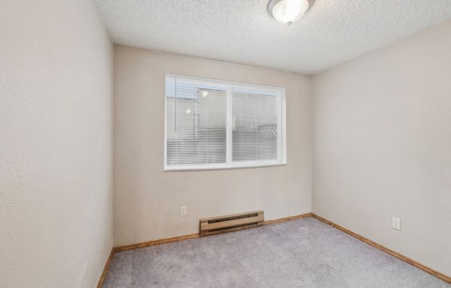 2 beds, 1 bath, 687 sqft, $1,950, Unit B104