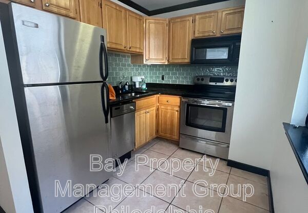 37 S 20th St