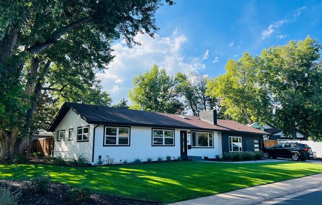 STUNNING MODERN FARMHOUSE in North Boulder - Available 11/1/2024