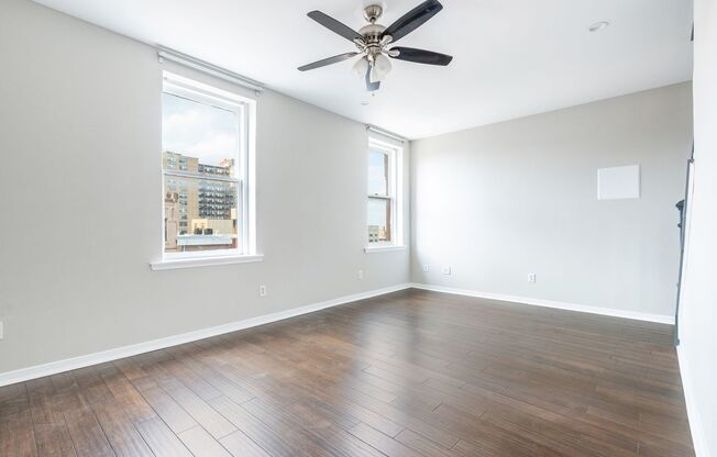 3 beds, 1 bath, 1,000 sqft, $1,995, Unit 1422-E