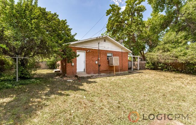 Gorgeous Home in Great Location!