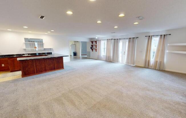 3 beds, 2 baths, 2,043 sqft, $1,700