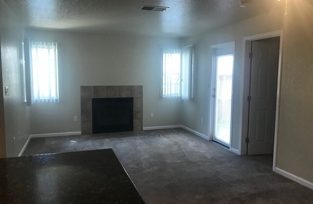 2 beds, 2 baths, 900 sqft, $2,025, Unit 158