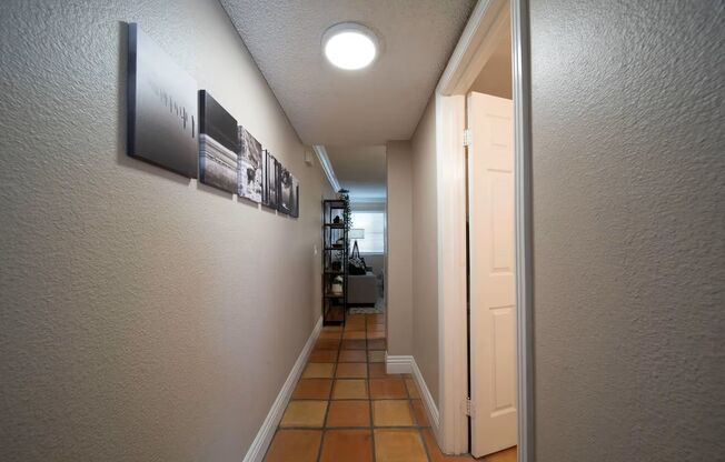 1 bed, 1 bath, 427 sqft, $2,300, Unit 223