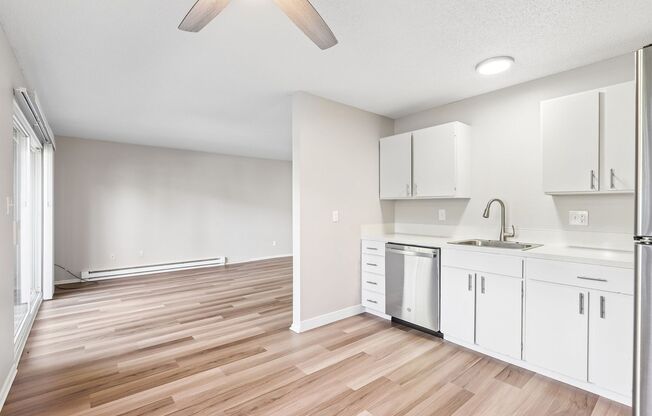 West Hills Terrace - Get 1 Month Free! (Unit #102)