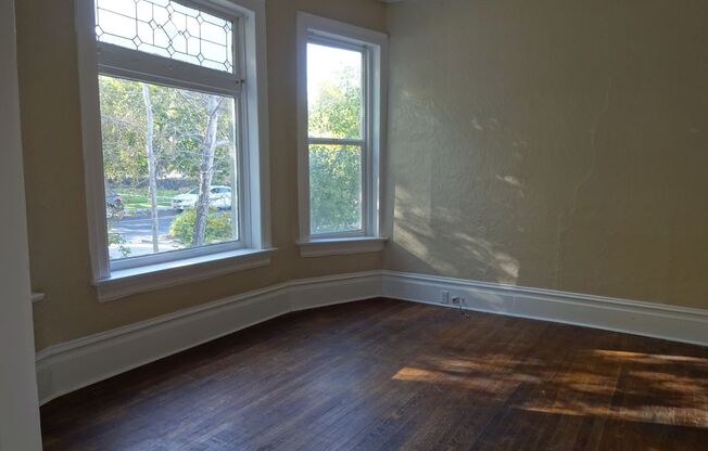 1631 4 Plex