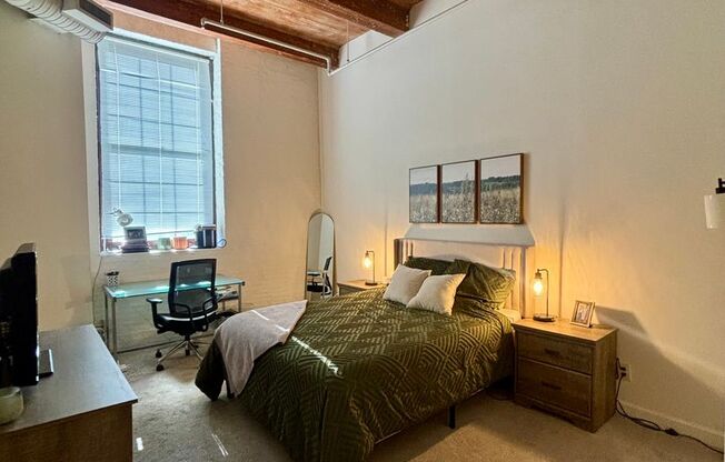 2 beds, 2 baths, 900 sqft, $2,199, Unit 330