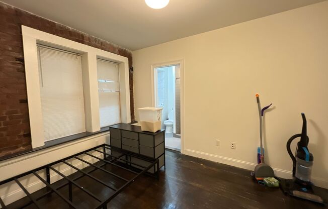 3 beds, 2 baths, 736 sqft, $2,895, Unit 2