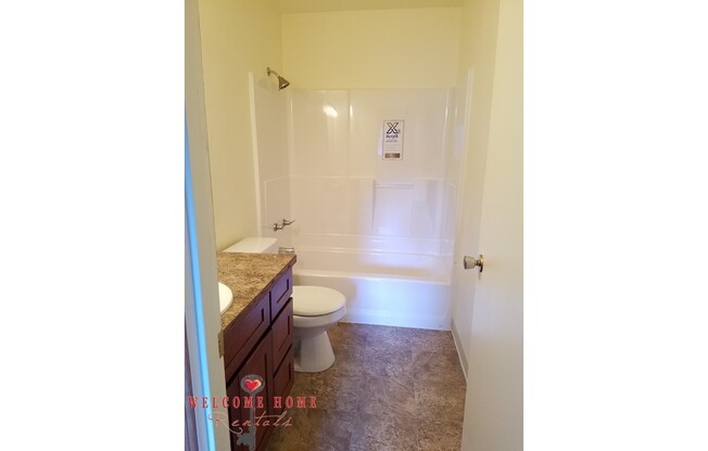 3 beds, 1.5 baths, $2,550