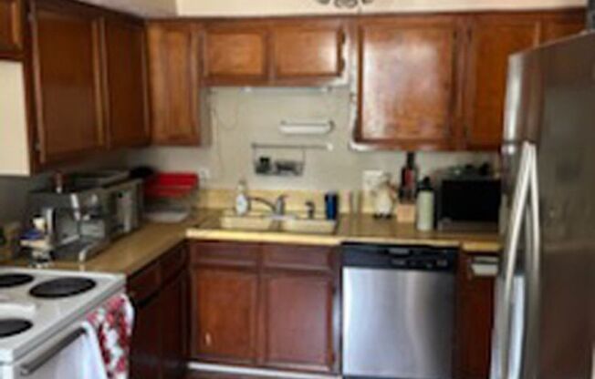 4511 Ave B (LO)