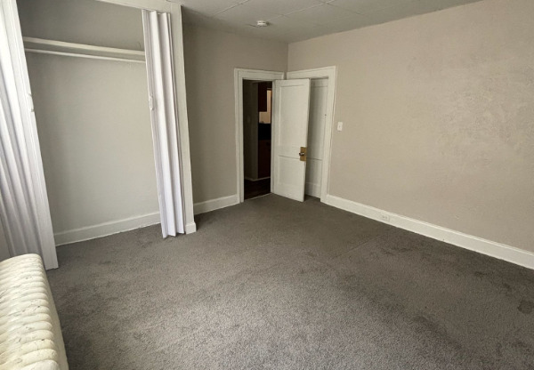 134 WHITE HORSE PIKE