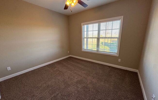 2 beds, 2 baths, 980 sqft, $975, Unit 222