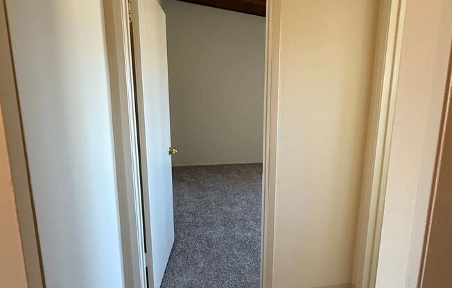 1 bed, 1 bath, 700 sqft, $2,155, Unit 87