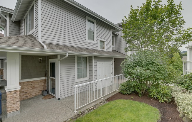 2 bedroom condo available in the heart of Issaquah!