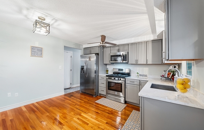 14 NEWMAN ST