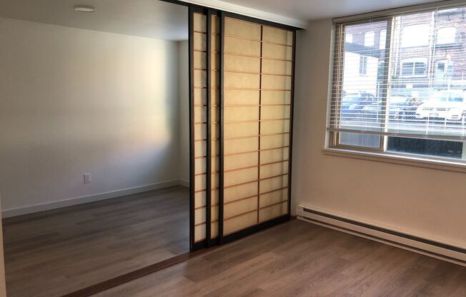 Studio, 1 bath, 375 sqft, $1,450, Unit 303