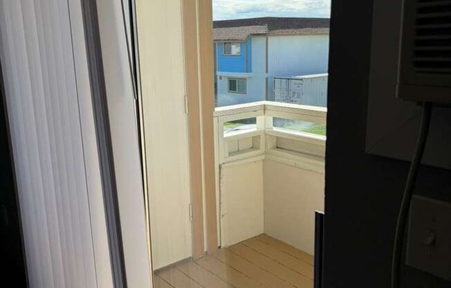 2 beds, 1 bath, 867 sqft, $1,285, Unit 601 I201