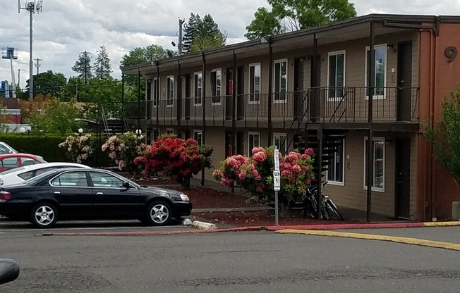 1 bed, 1 bath, 450 sqft, $995, Unit 201