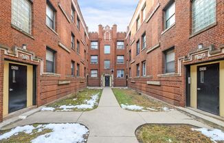 2 beds, 1 bath, 550 sqft, $1,630, Unit 4242 - 3W