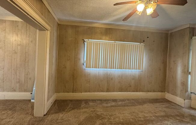 4 Bedroom spacious Colonial, mins from Downtown Detroit