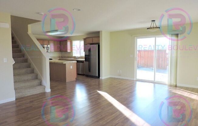 Stunning 4-Bedroom Home with Scenic Views in Damonte Ranch!