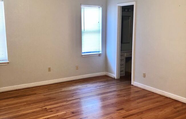 3 beds, 1 bath, $1,050