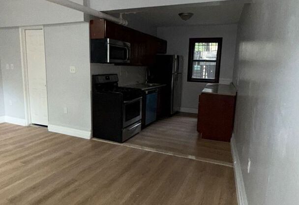 75-Gregg Parkview Apartments, LLC