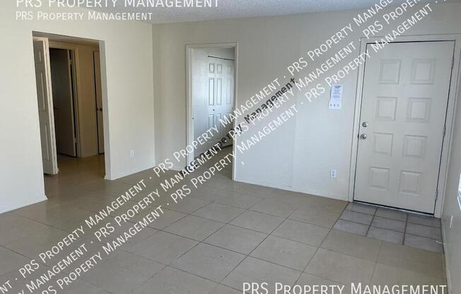 1532 E EL PARQUE DR