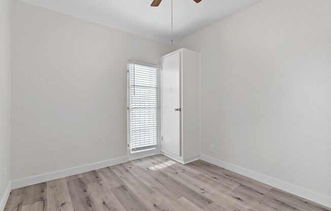 1 bed, 1 bath, 489 sqft, $1,695, Unit 726-04