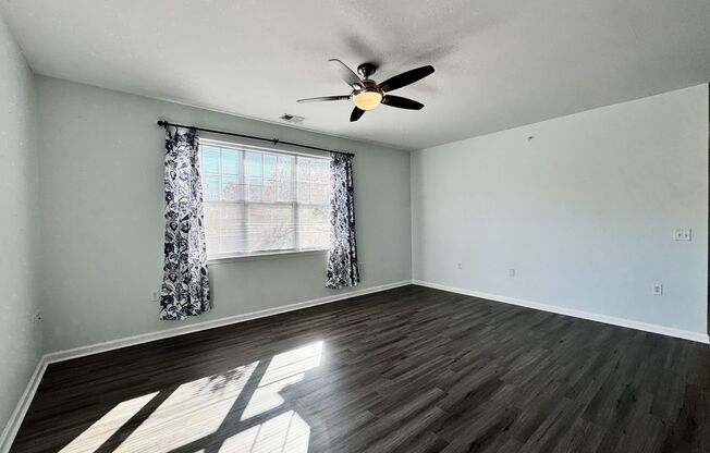 2 beds, 2 baths, $1,850, Unit # 301