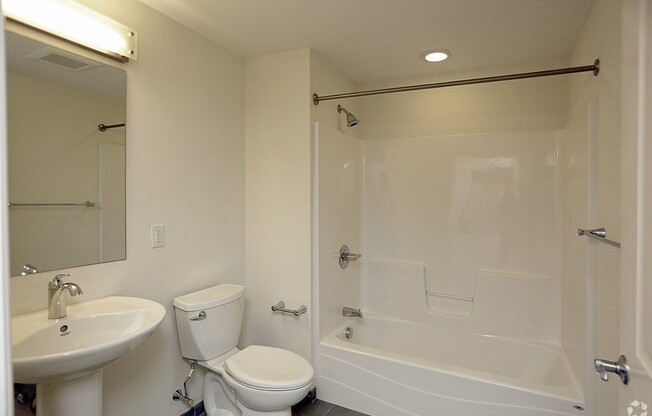 2 beds, 2 baths, 1,175 sqft, $4,500, Unit 302