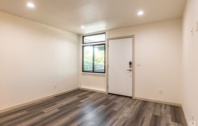 May Move-In Feature: Nuvo Newport – Effortless Living in Dallas, TX