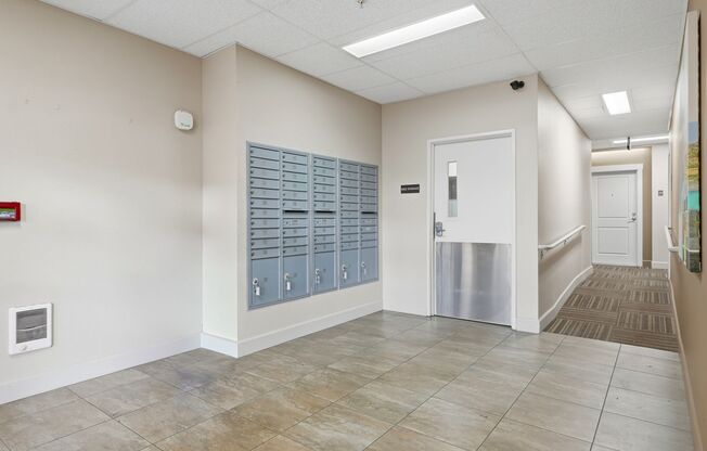 2 beds, 1 bath, 552 sqft, $1,725, Unit 413