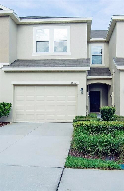 Nice Townhome in the hear of Oviedo!