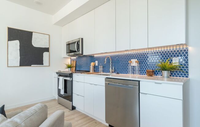 1 bed, 1 bath, $1,495, Unit S-305