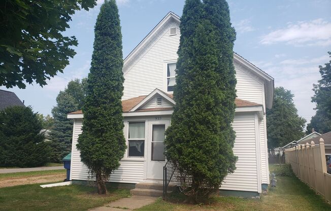 2 Bedroom Single family home in Wausau!