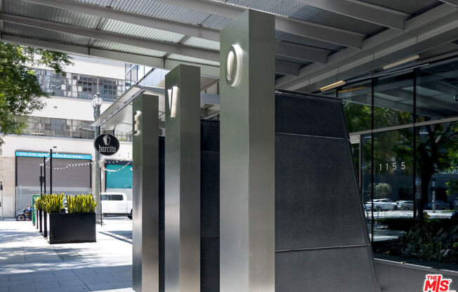 1 bed, 1.8 baths, 1,400 sqft, $3,990, Unit 817