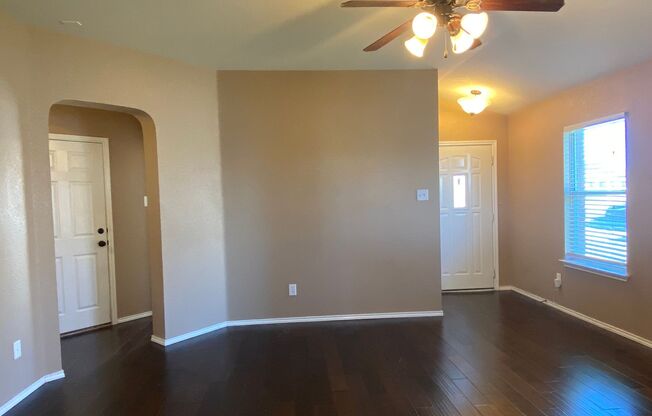 3 beds, 2 baths, $1,700