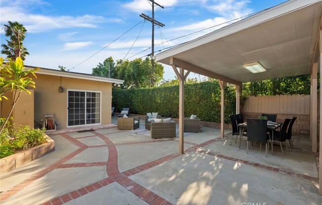 6313 BLUEBELL AVE