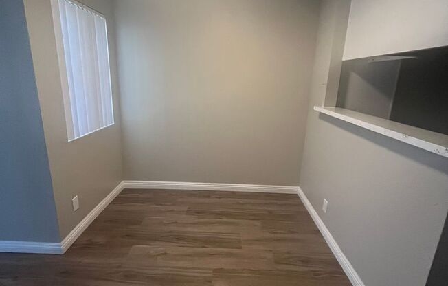 2 beds, 1 bath, 780 sqft, $1,750, Unit 232